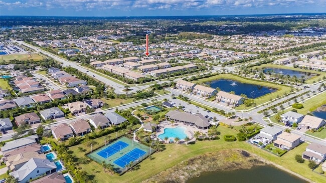 Foto del edificio - 4828 Chantilly Rd