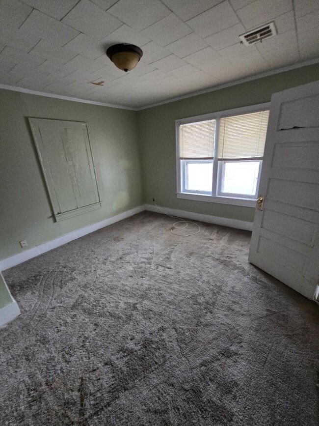 Foto del edificio - 221 E Lincoln Ave