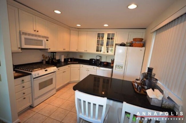 Foto del edificio - 762 Fairview Ave