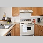 Kitchen - Lake Chalet