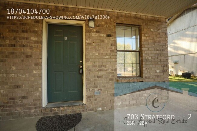 Foto del edificio - 703 Stratford Dr