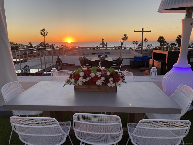 Building Photo - 336 Gravilla St