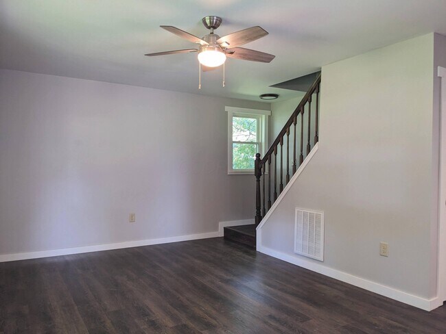 Foto del edificio - 8914 Woodhaven Rd