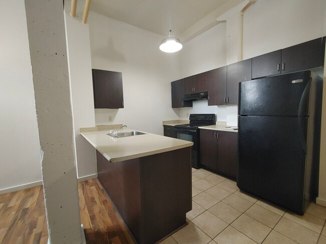 Building Photo - Tiger Lofts Cambridge