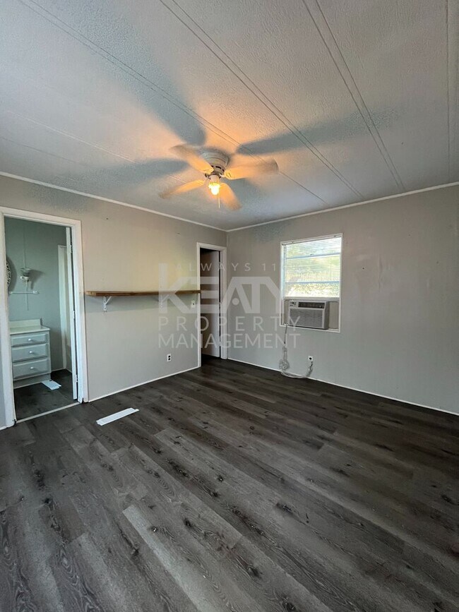 Foto del edificio - 3 bedroom Mobile Home Now Available!