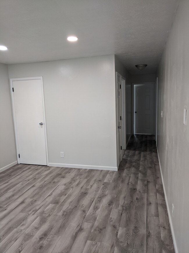 Photo - 46 Vicksburg Ct House