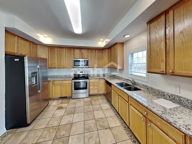 Foto del edificio - 1205 Chapmans Retreat Dr