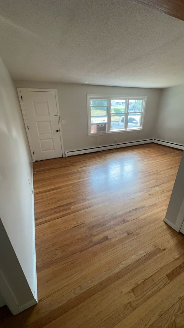 Photo - Quaint Single Family in Mystic! House