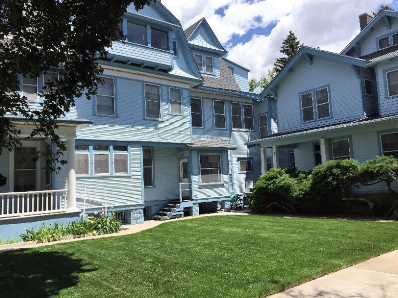 Primary Photo - 1215 N Nevada Ave