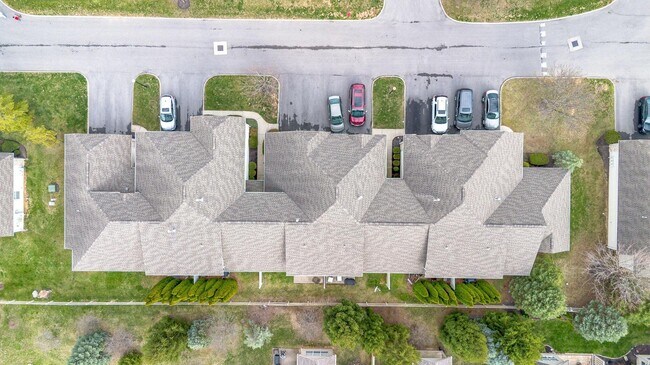 Foto del edificio - 5077 Vinington Pl