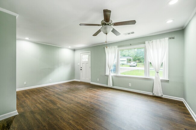 Foto del edificio - 68 Tatum St SW