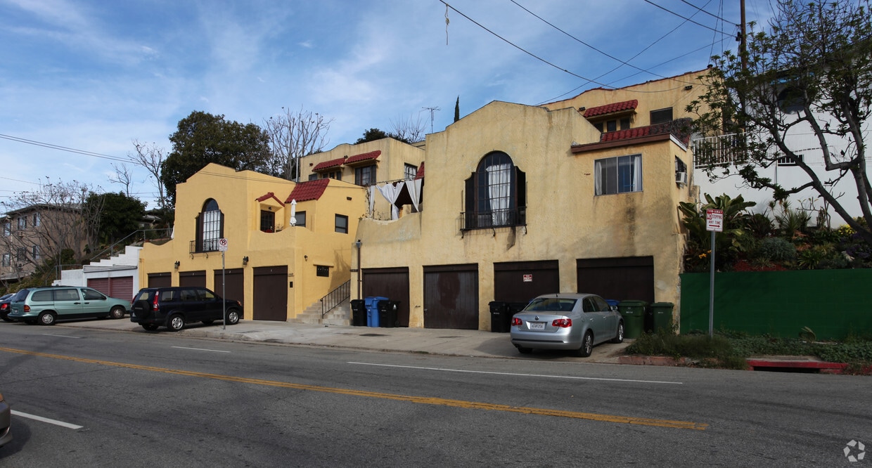1463/1469 1/2 Scott Avenue , Apartments 14631469 1/2 Scott Ave Los