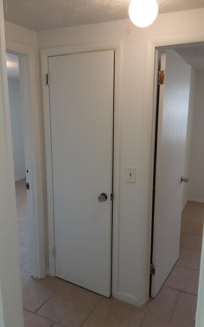 Foto del edificio - 4504 Lincrest Dr S