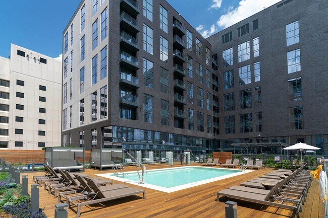 Foto del edificio - 345 Harrison Ave
