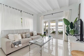 Building Photo - 2407 NE 33rd Ave