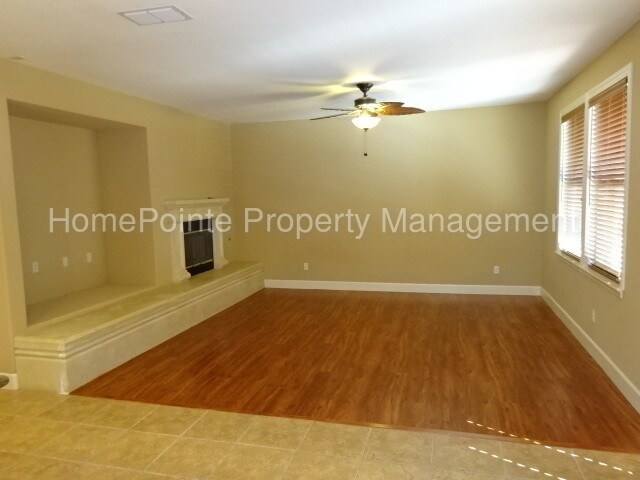 Building Photo - 1663 Terracina Dr