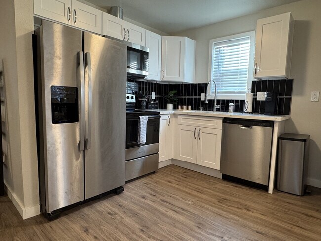 Foto del edificio - 3219 Beacon Ave S