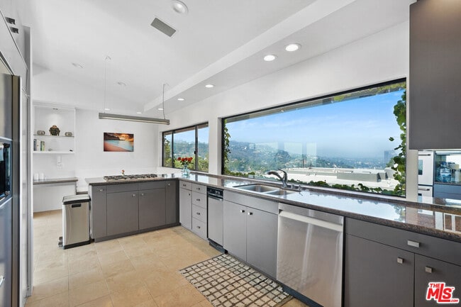 Building Photo - 3214 Tareco Dr