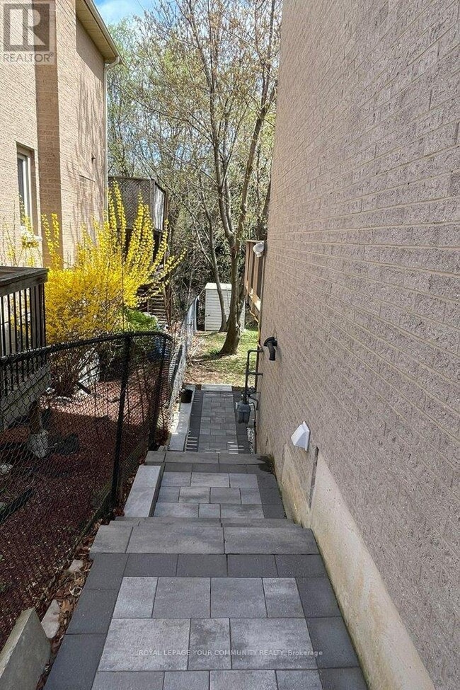 Building Photo - 63 O'Connor Crescent