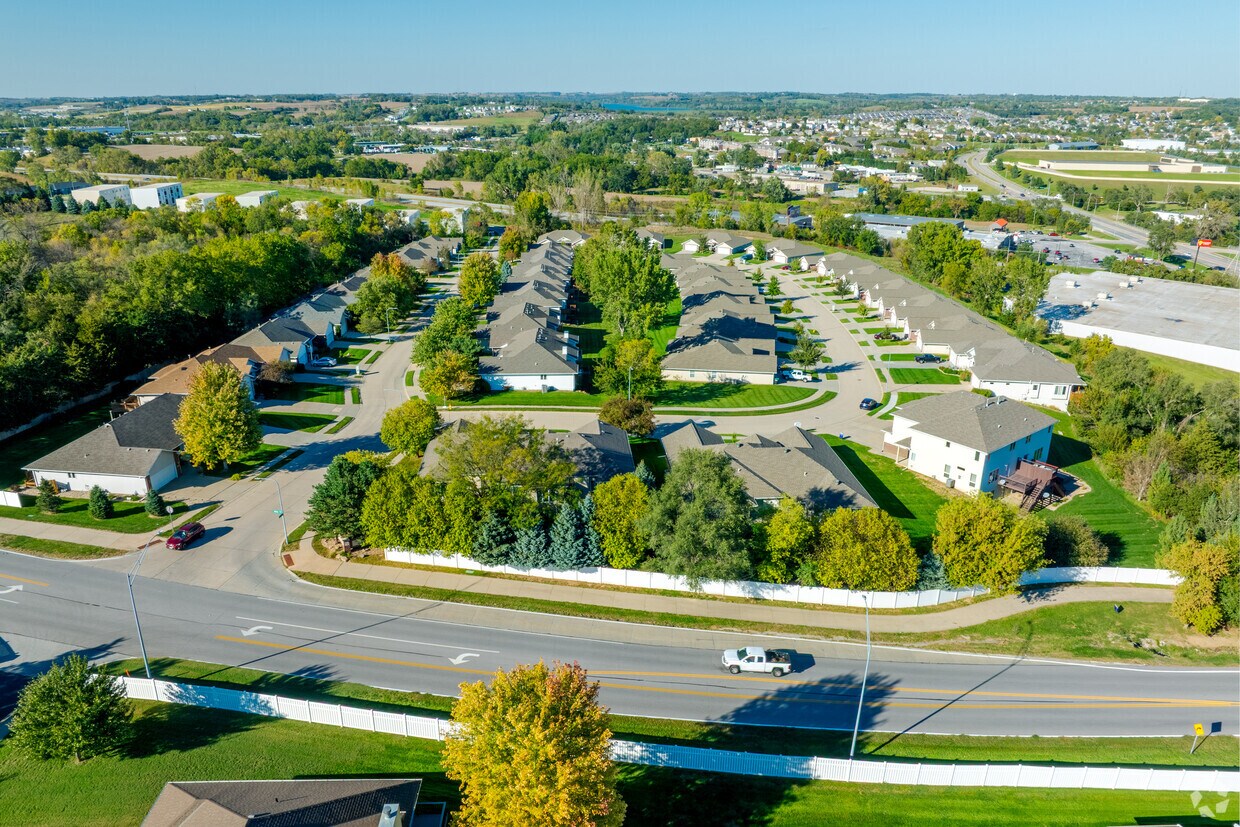 Foto del edificio - Northwest Village Apartments