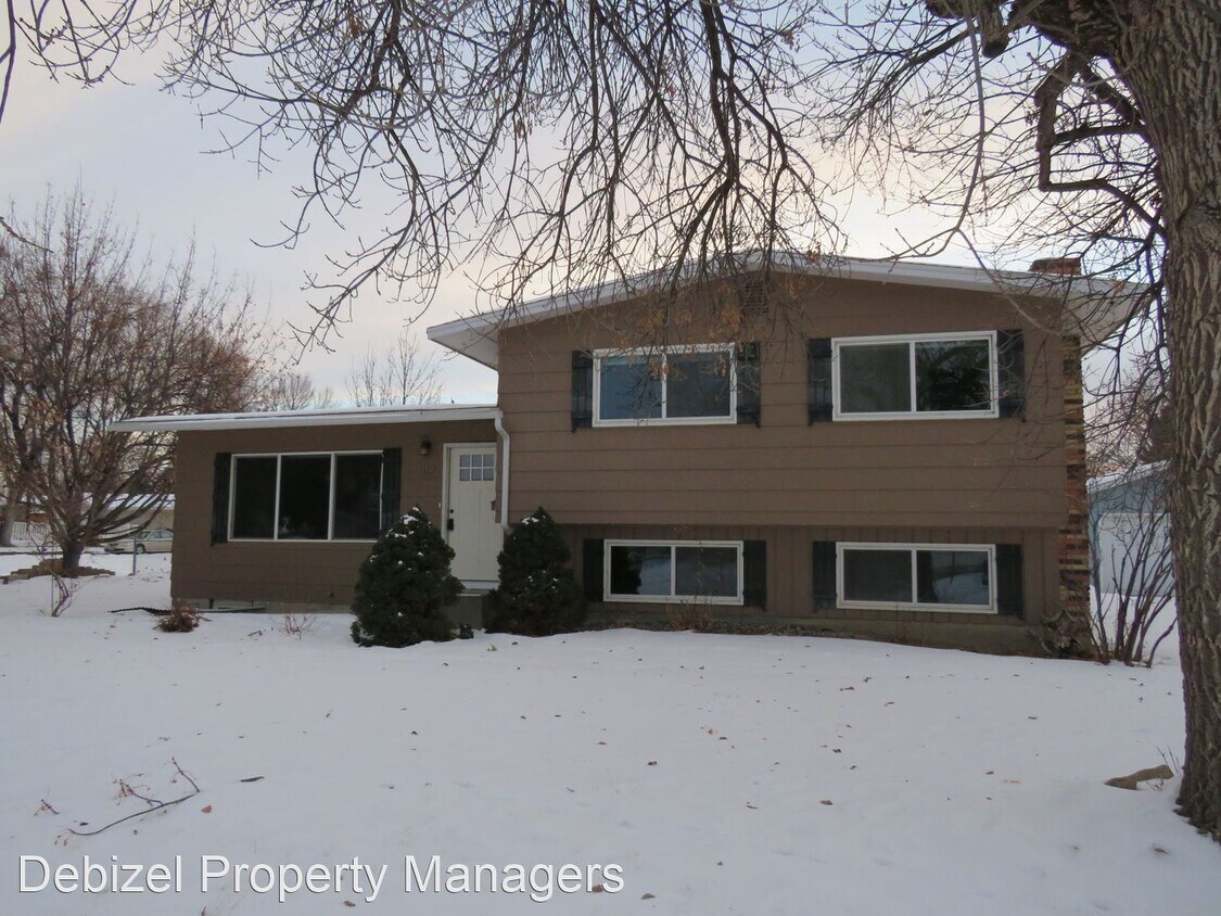 4 br, 2 bath House 819 6th Avenue House Rental in Laurel, MT
