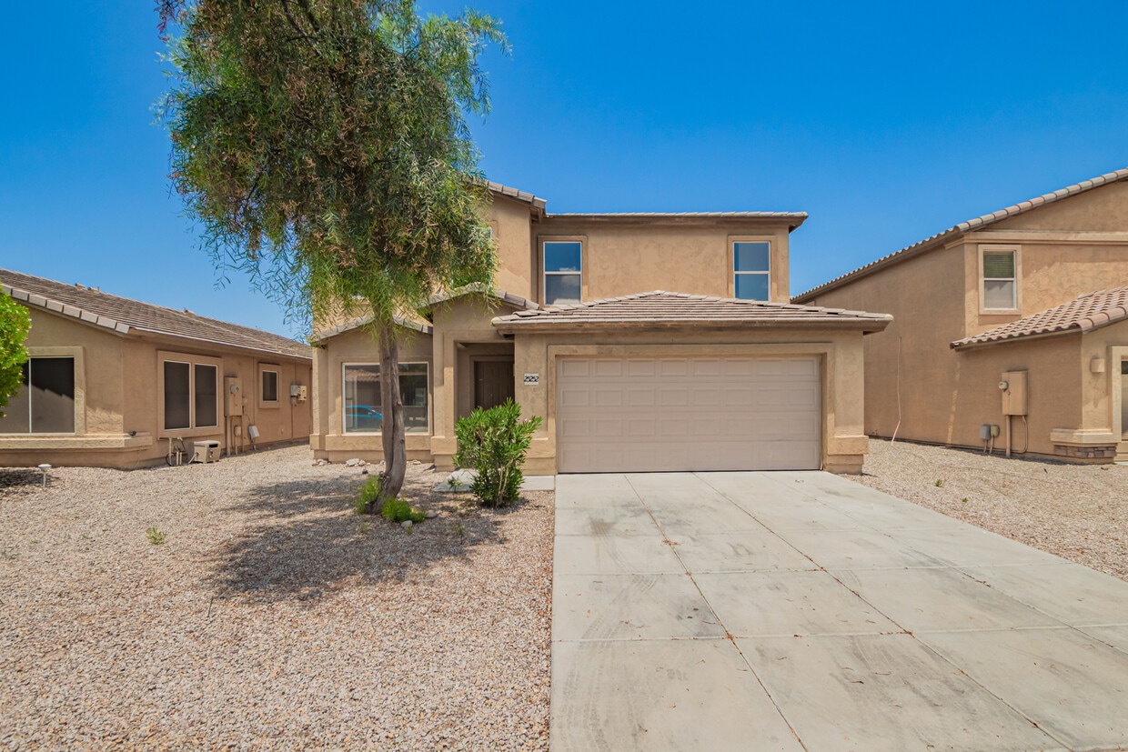 Foto principal - 25252 W Cranston Ln