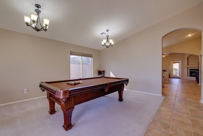 Foto del edificio - 3830 E Thornton Ave