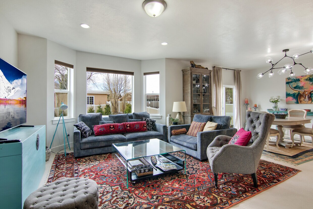 7826 S Rd, Cottonwood Heights, UT 84121 House Rental in