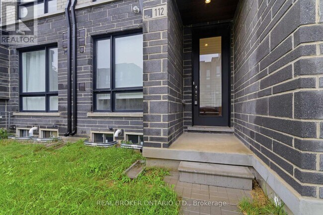 Building Photo - 112 Stauffer Cres