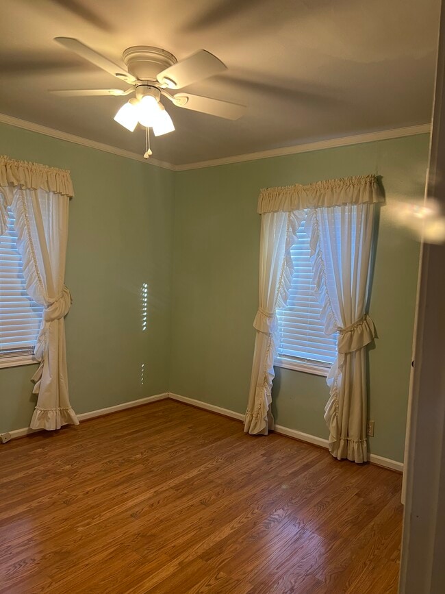 Foto del edificio - 108 Circle Dr