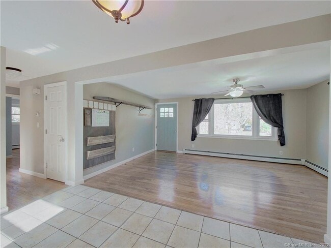 Building Photo - 38 Pond Dr
