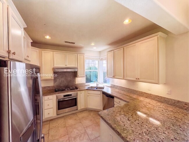 Foto del edificio - 3206 Vittoria Loop