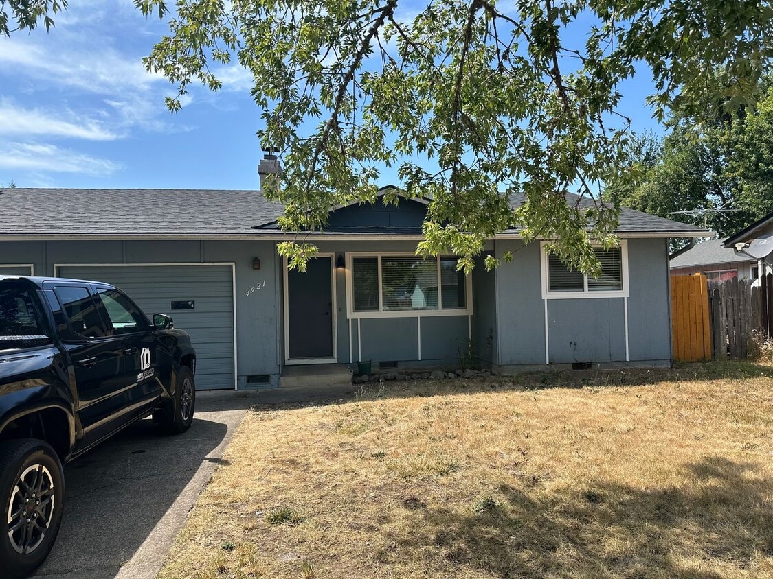 Primary Photo - Beautifully updated 2 bedroom 1 bathroom d...