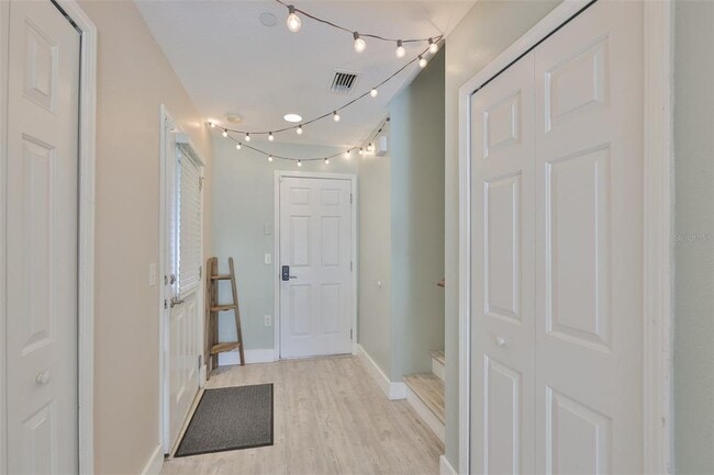 Foto del edificio - 1307 Salem Orchard Ln