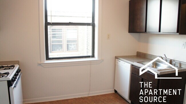 Foto del edificio - 2338 N Spaulding Ave