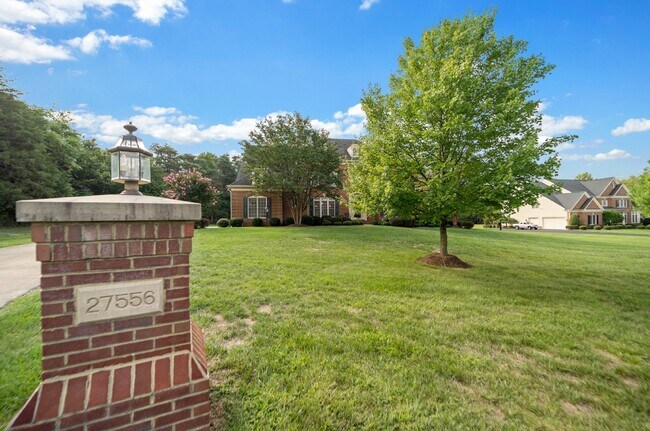 Foto del edificio - 27556 Paddock Trail Pl