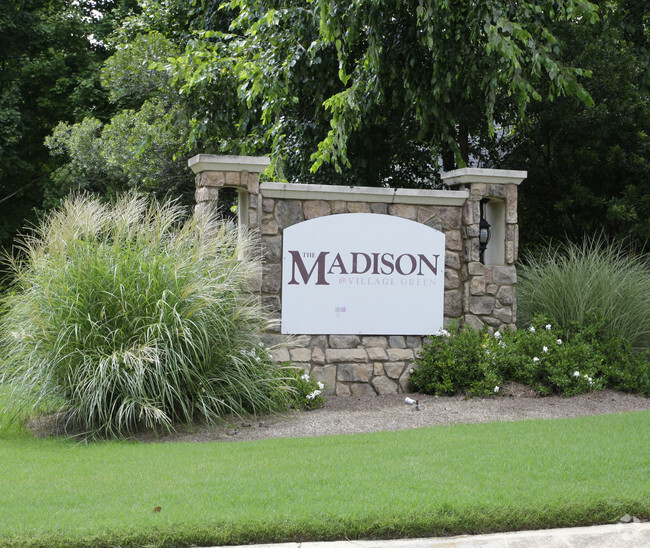 Building Photo - The Madison at Village Green