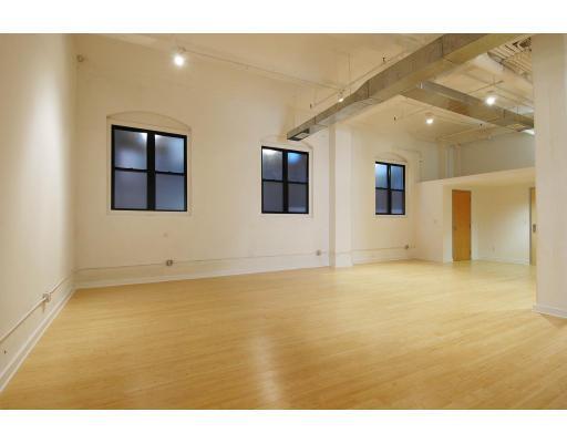 Primary Photo - 121 Beach St