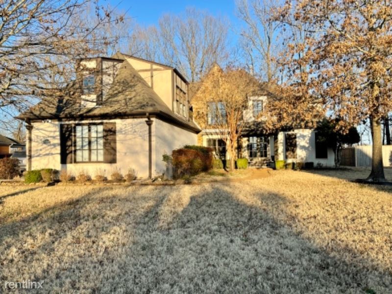 Foto principal - 5 br, 3 bath House - 4452 Whisperwoods Dr