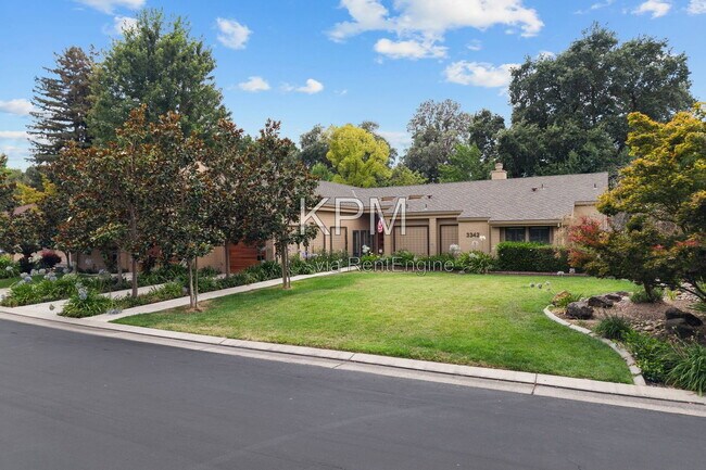 Building Photo - 3342 Cove Cir