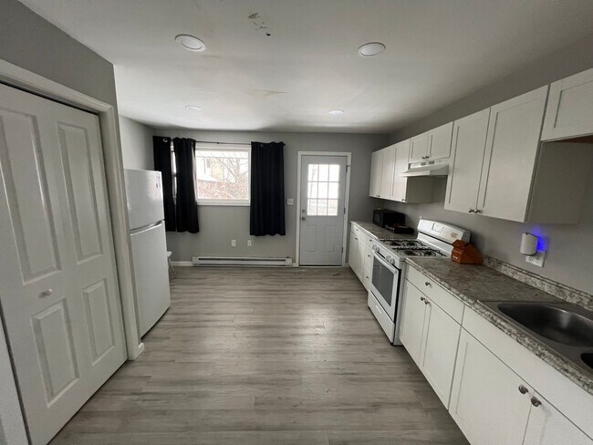 Foto del edificio - 344-346 Pear Street