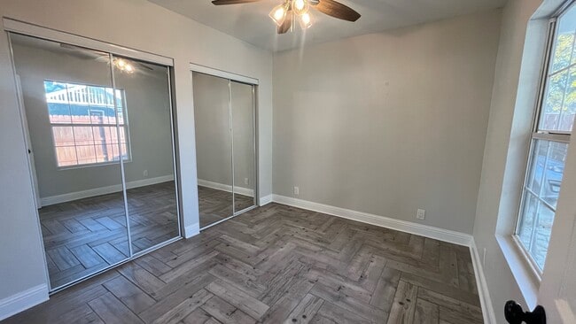Building Photo - 1406 Texas Ave