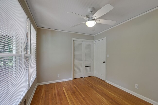 "Stunning 5-Bed, 3-Bath Haven with Sunroom... - "Stunning 5-Bed, 3-Bath Haven with Sunroom... House