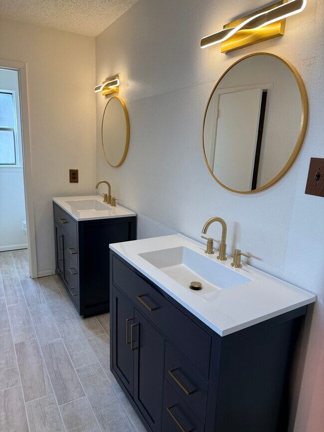 Foto del edificio - 6730 Country Swan