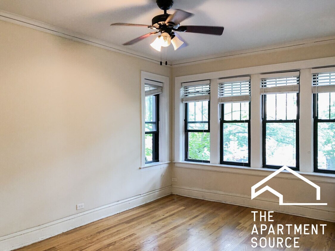 Foto principal - 2177 W Giddings St