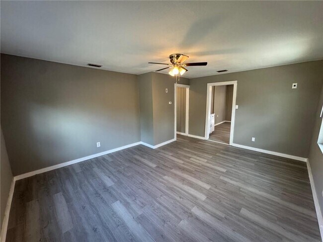 Building Photo - 2853 Josephine St