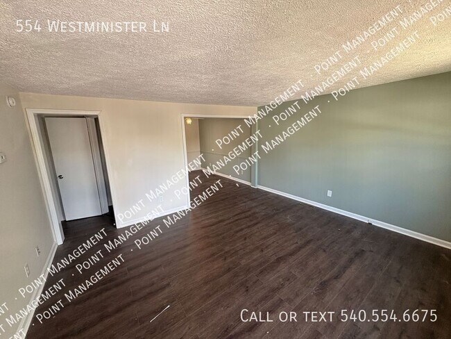 Foto del edificio - 554 Westminister Ln