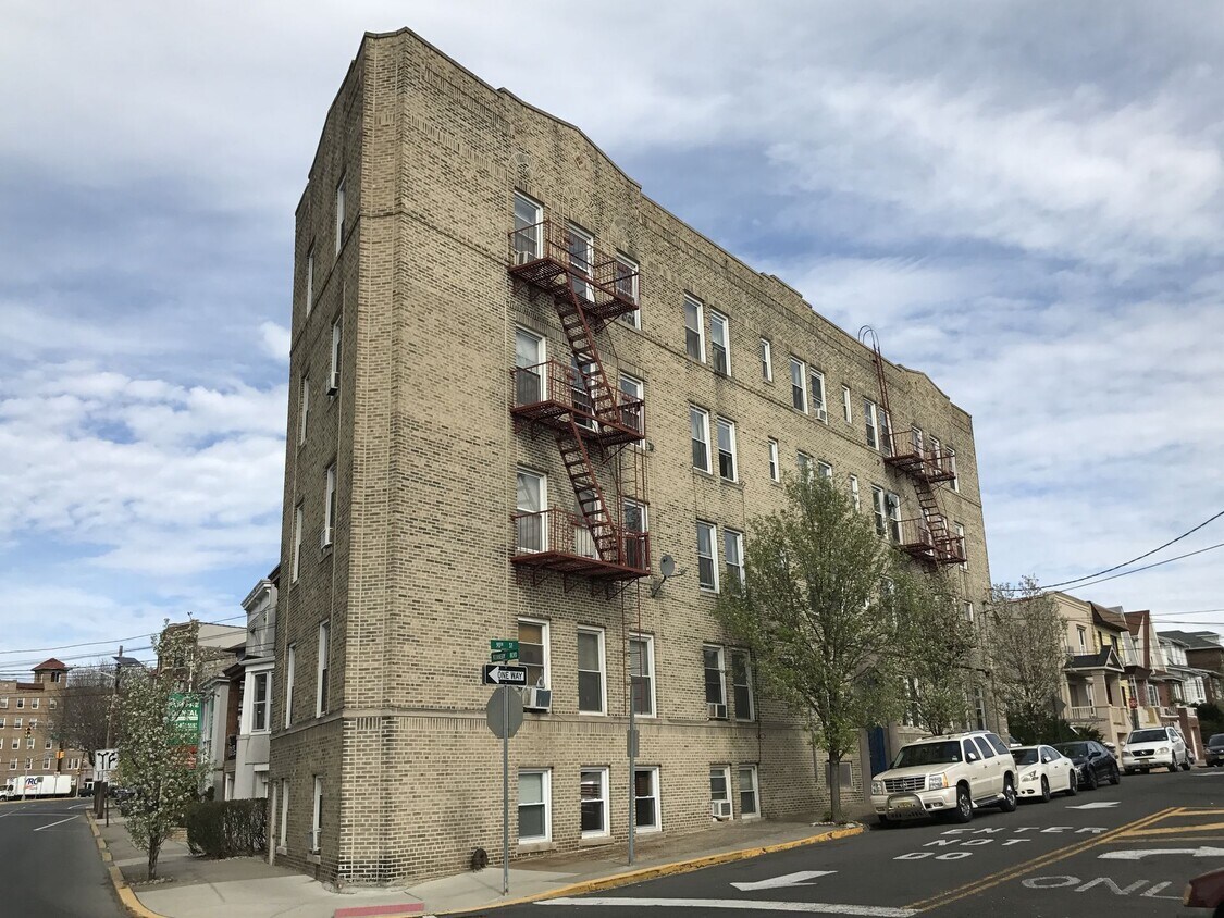 Foto del edificio - 912 90th Street Apartments