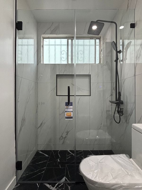 Foto del edificio - 1237 W 124th St