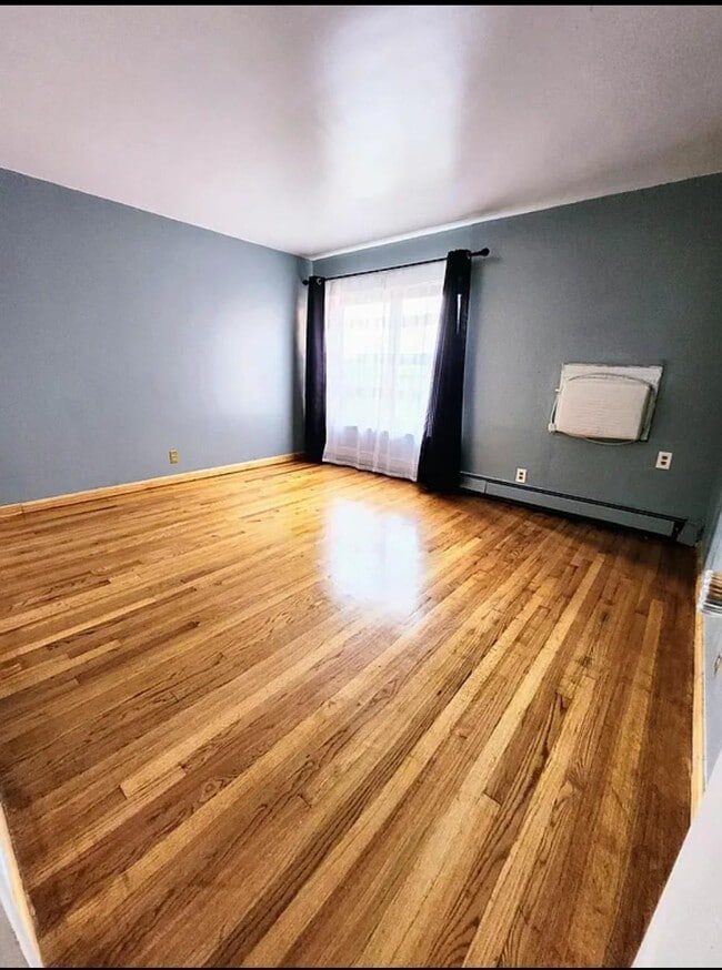 Building Photo - 204 Woodcliff Ave